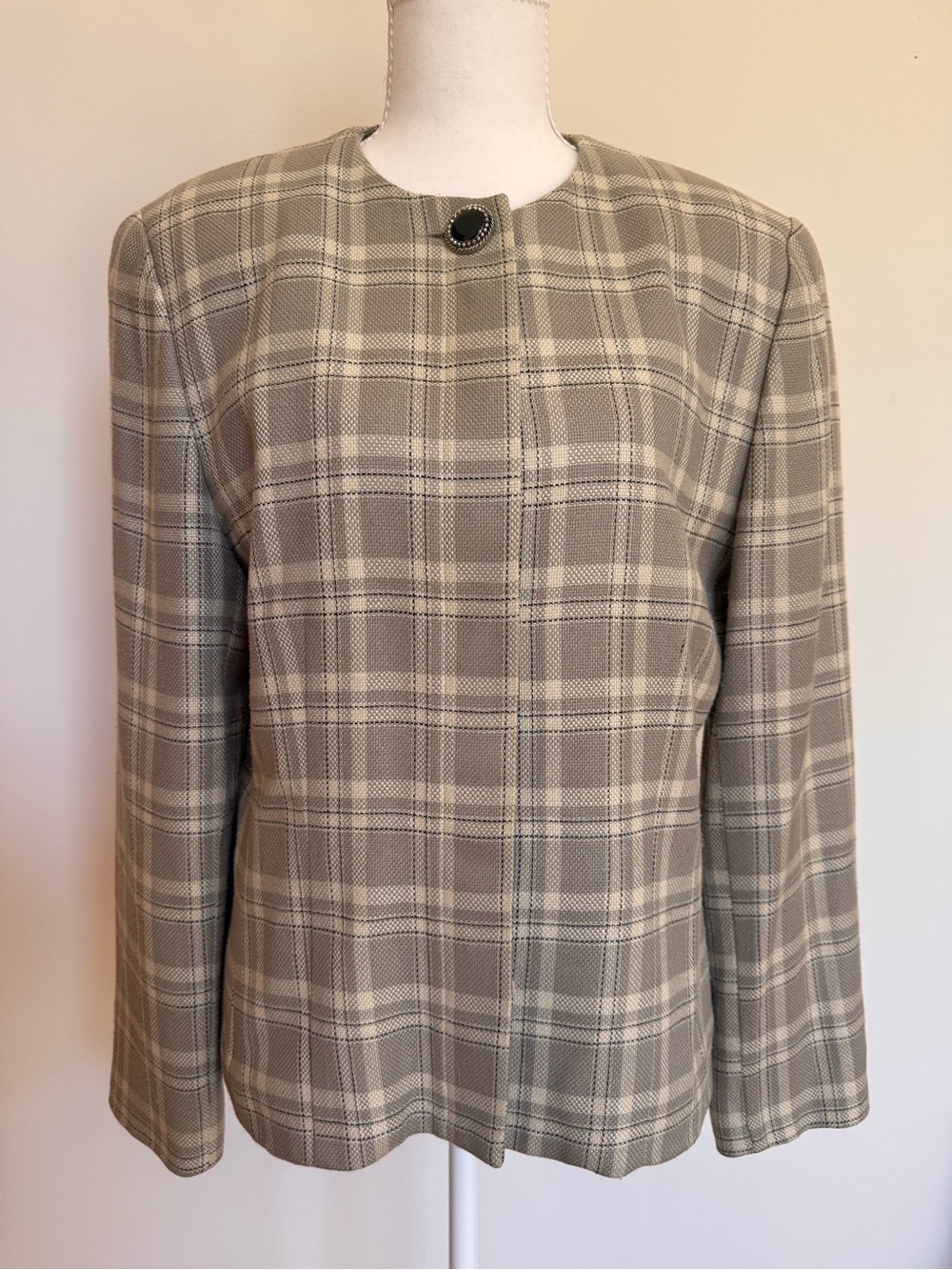 Plaid Collarless Women’s Jacket in Beige and Cream